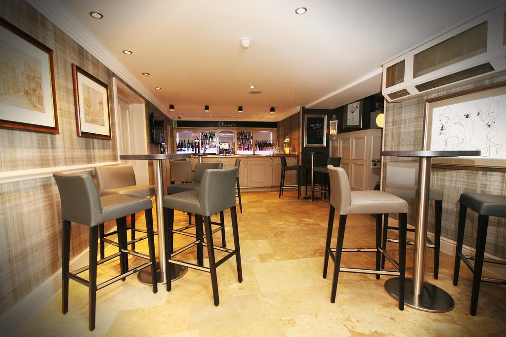 红厅酒店 Walmersley 外观 照片
